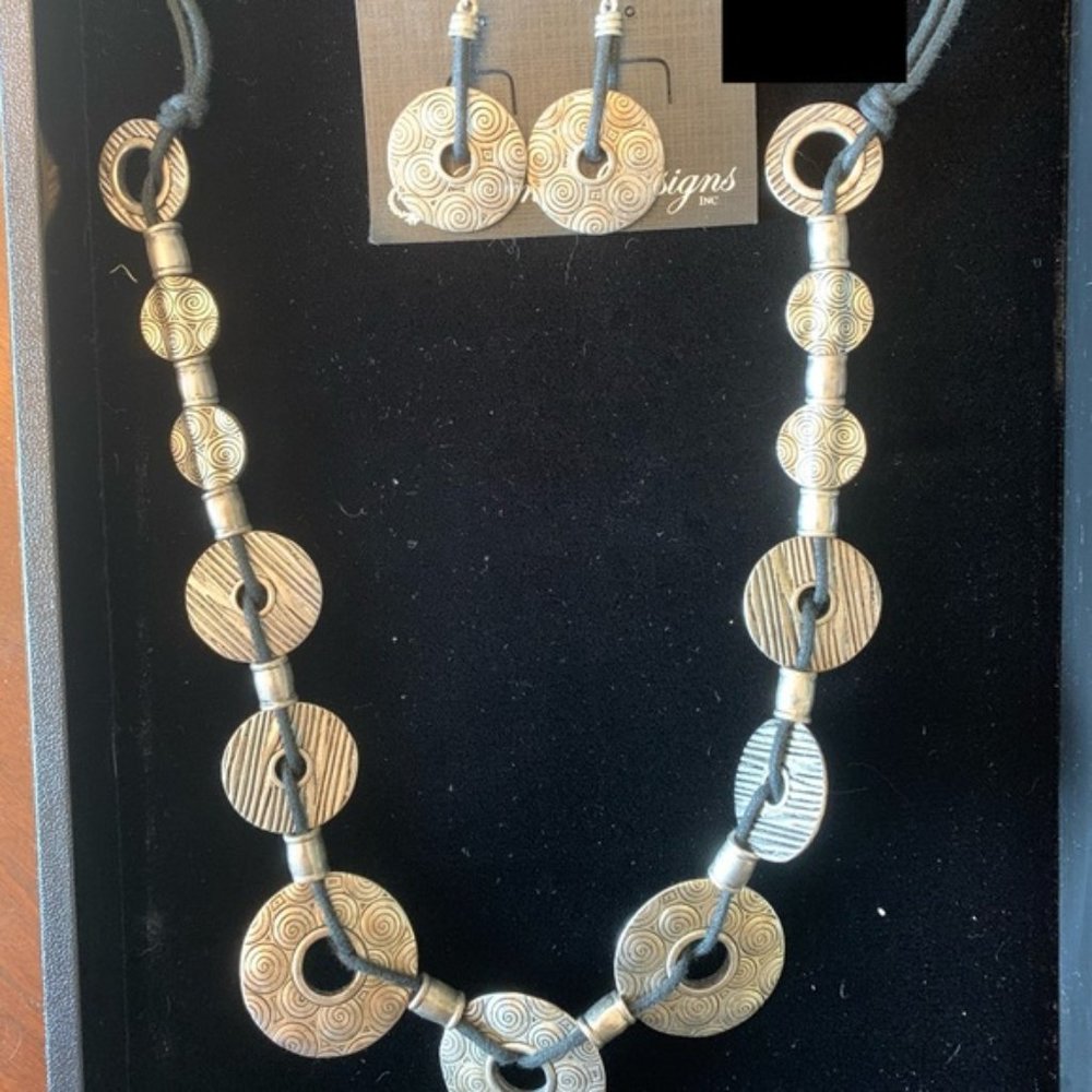 Necklace + Earrings